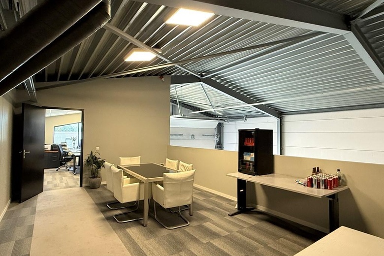 BedrijfsruimteaanLandweerstraat-Zuid 138 C<br/> inOss