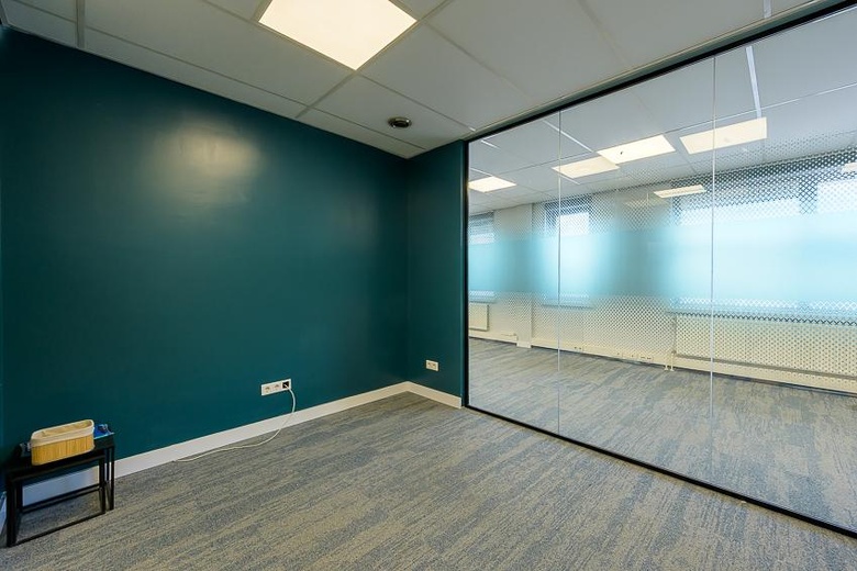 BedrijfsruimteaanDriemanssteeweg 52<br/> inRotterdam BedrijfsruimteaanDriemanssteeweg 52<br/> inRotterdam