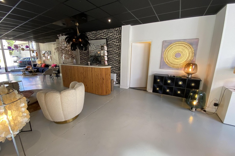 WinkelruimteaanCattenhagestraat 21<br/> inNaarden WinkelruimteaanCattenhagestraat 21<br/> inNaarden