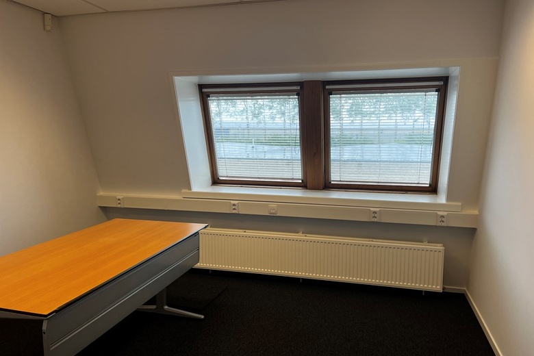 KantoorruimteaanMr. F.J. Haarmanweg 53 9<br/> inTerneuzen KantoorruimteaanMr. F.J. Haarmanweg 53 9<br/> inTerneuzen
