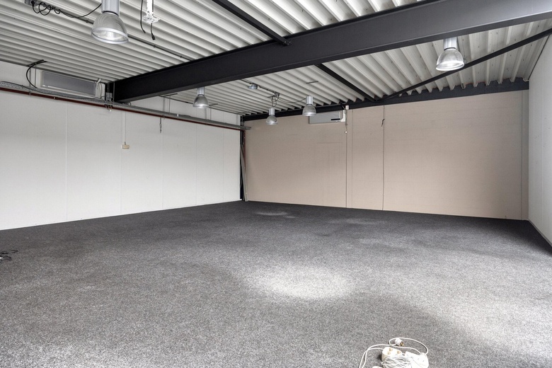 BedrijfsruimteaanSolingenstraat 49<br/> inDeventer