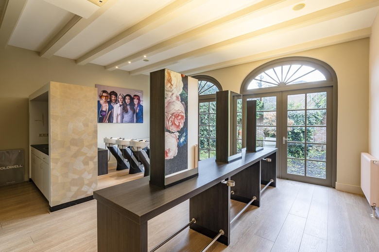 WinkelruimteaanVeerstraat 13<br/> inBussum WinkelruimteaanVeerstraat 13<br/> inBussum