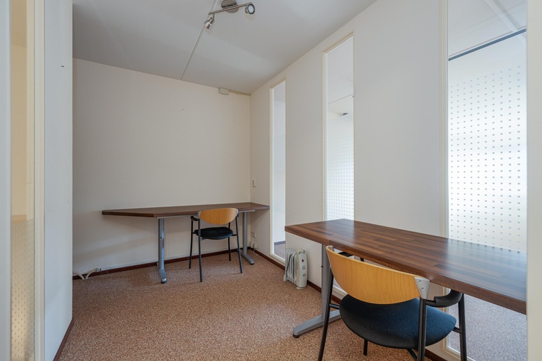 BedrijfsruimteaanVan der Waalsstraat 38<br/> inBleiswijk