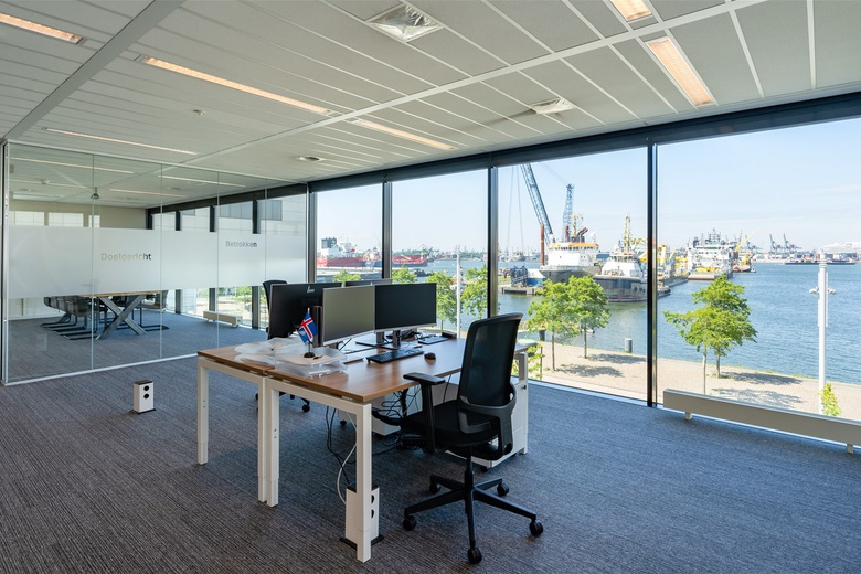 KantoorruimteaanWaalhaven O.z. 83 A<br/> inRotterdam
