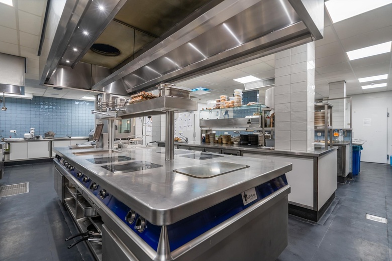 HorecaaanStationsplein | Stationsstraat - Antje 0 ong<br/> inWeert