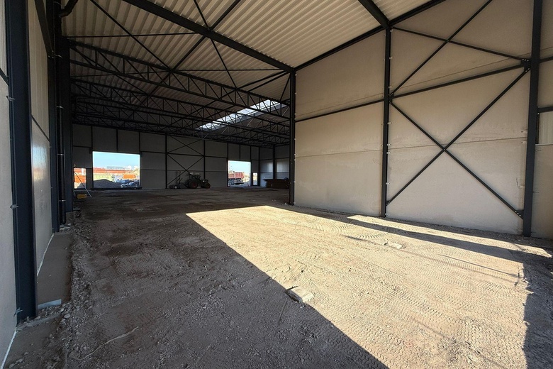 BedrijfsruimteaanPieter Hoebeeweg 4 - 8<br/> inDordrecht