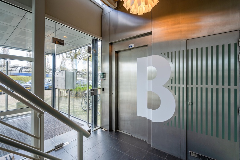 KantoorruimteaanMijlweg 61<br/> inDordrecht KantoorruimteaanMijlweg 61<br/> inDordrecht