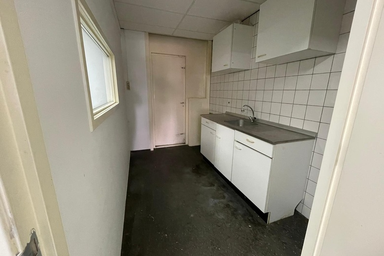 WinkelruimteaanDordtselaan 16 A<br/> inRotterdam