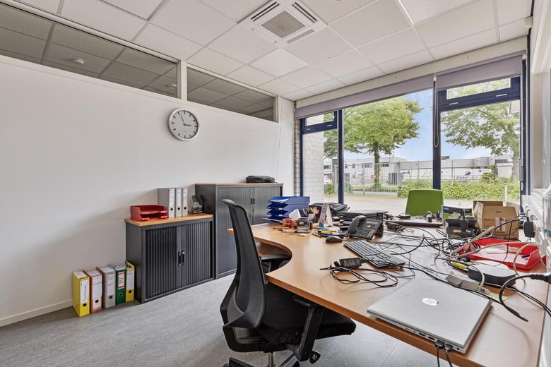 BedrijfsruimteaanSchotsbossenstraat 8<br/> inRoosendaal