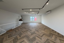 Bekijk foto 5 van Van der Waalsstraat 44
