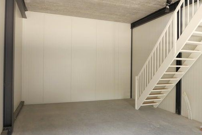 BedrijfsruimteaanAntonie van Leeuwenhoekstraat 1B15<br/> inOud-Beijerland BedrijfsruimteaanAntonie van Leeuwenhoekstraat 1B15<br/> inOud-Beijerland