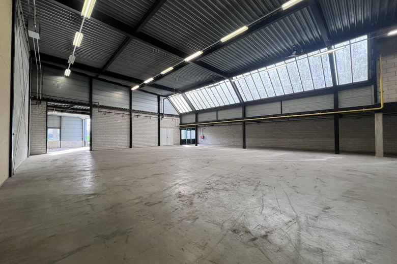 BedrijfsruimteaanStephensonweg 8<br/> inGorinchem BedrijfsruimteaanStephensonweg 8<br/> inGorinchem