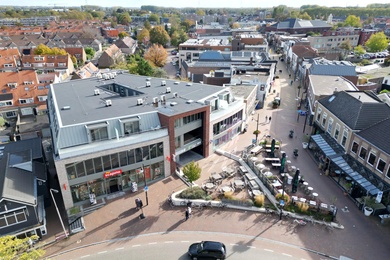 Bekijk foto 2 van Stationsweg 3 a