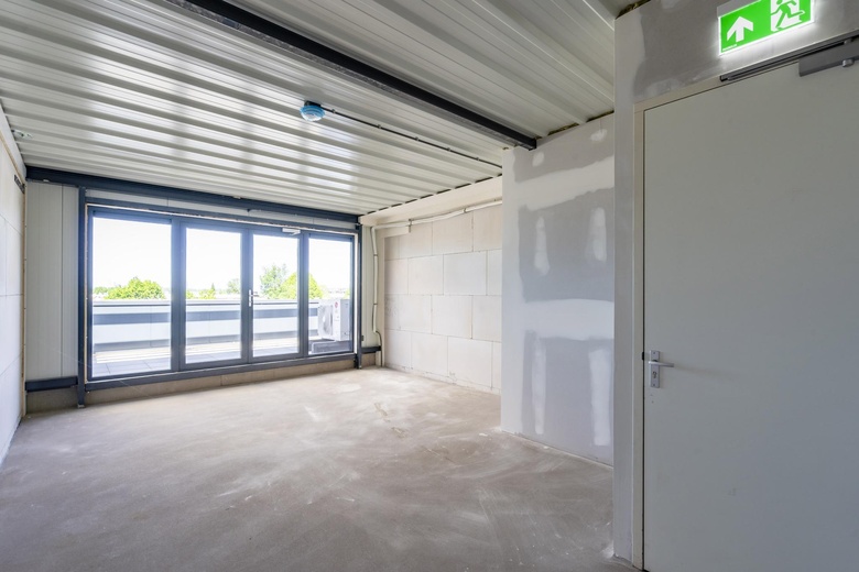 BedrijfsruimteaanHogeweyselaan 215 C<br/> inWeesp