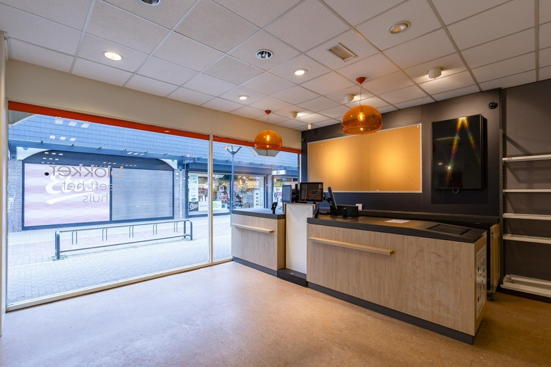 WinkelruimteaanOostermeent-West 9<br/> inHuizen WinkelruimteaanOostermeent-West 9<br/> inHuizen