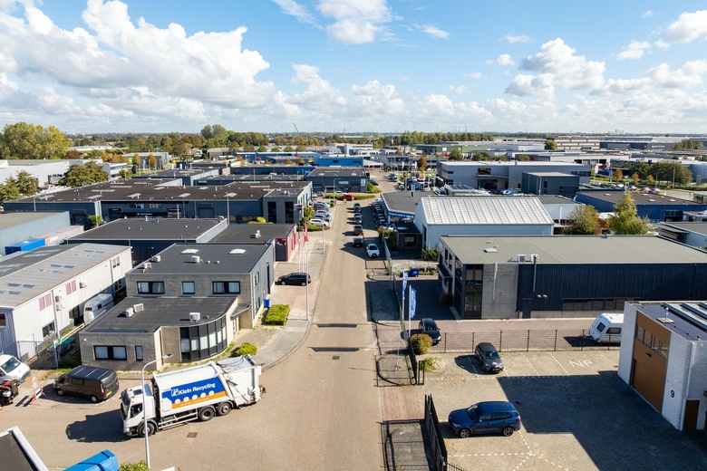 BedrijfsruimteaanDaltonweg 7<br/> inHellevoetsluis