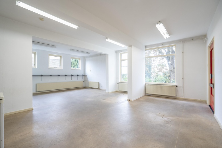 KantoorruimteaanBurgemeester Dekkingstraat 22 A<br/> inStreefkerk