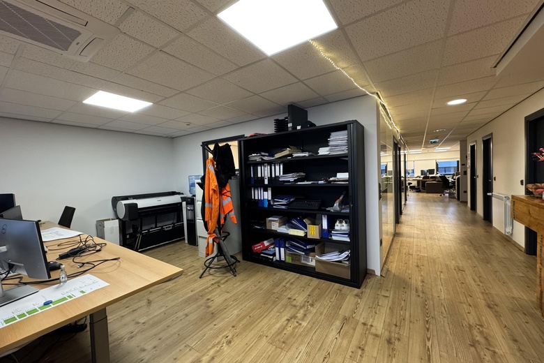 BedrijfsruimteaanFermiweg 12<br/> inSpijkenisse