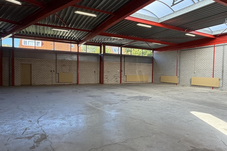BedrijfsruimteaanBekerakker 11 B<br/> inEindhoven BedrijfsruimteaanBekerakker 11 B<br/> inEindhoven