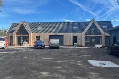 Bekijk foto 2 van Broekermeerdijk 8