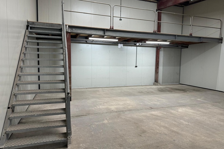 BedrijfsruimteaanKempenlandstraat 15 - 27<br/> inVught BedrijfsruimteaanKempenlandstraat 15 - 27<br/> inVught