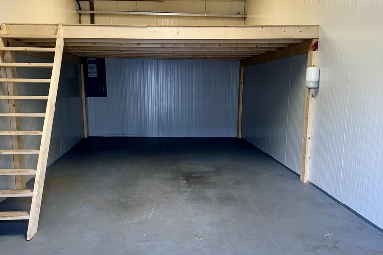 BedrijfsruimteaanSpieringweg 881<br/> inZwaanshoek BedrijfsruimteaanSpieringweg 881<br/> inZwaanshoek