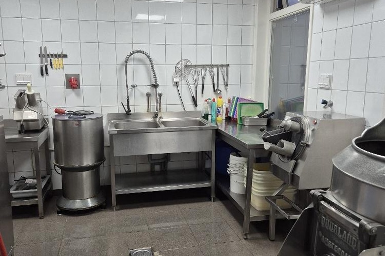 WinkelruimteaanMgr. Zwijsenplein 22<br/> inKerkdriel