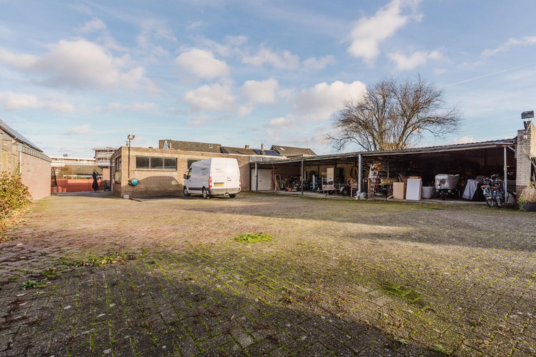 BedrijfsruimteaanKloosterraderstraat 68 - 70<br/> inKerkrade