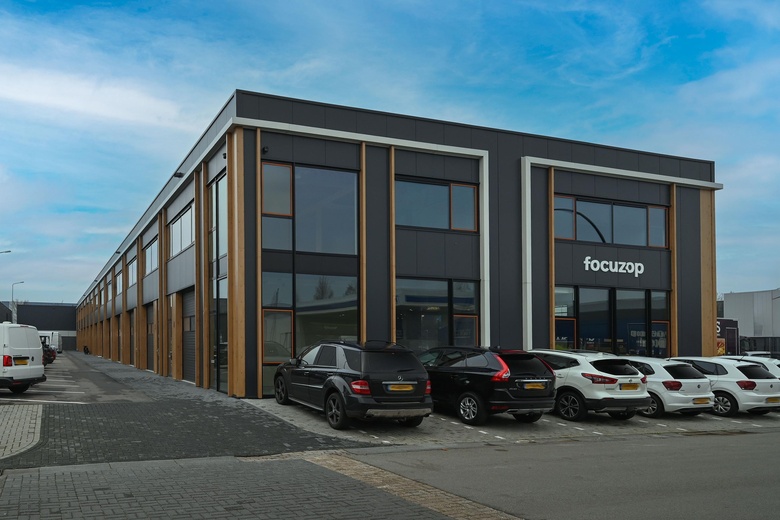 Bekijk foto 1 van Amperestraat 7 05