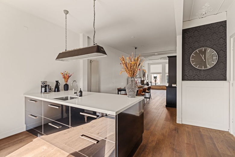 WinkelruimteaanZuidvliet 9<br/> inMaassluis WinkelruimteaanZuidvliet 9<br/> inMaassluis