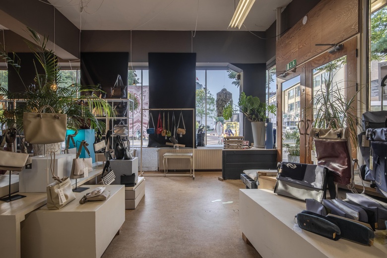 WinkelruimteaanBeekstraat 30<br/> inArnhem WinkelruimteaanBeekstraat 30<br/> inArnhem