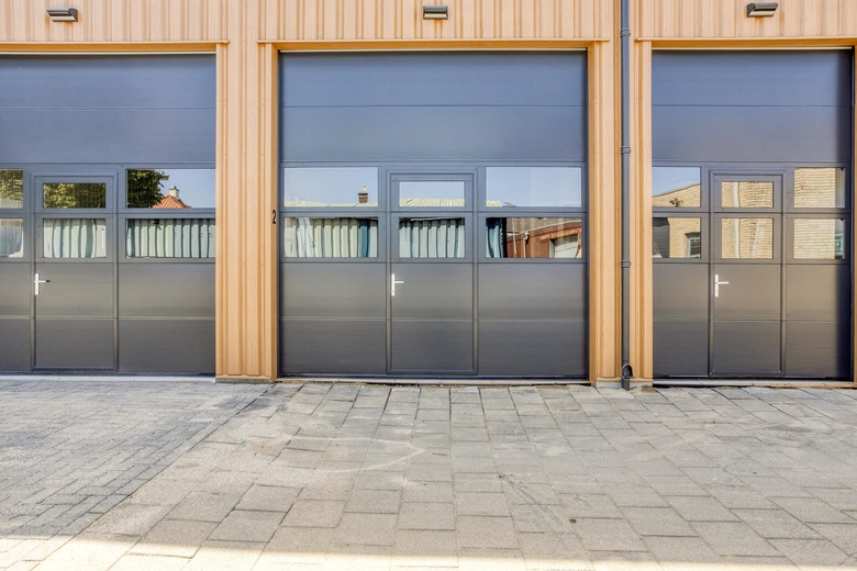 BedrijfsruimteaanBurg. van Roijstraat 10<br/> inVeghel BedrijfsruimteaanBurg. van Roijstraat 10<br/> inVeghel
