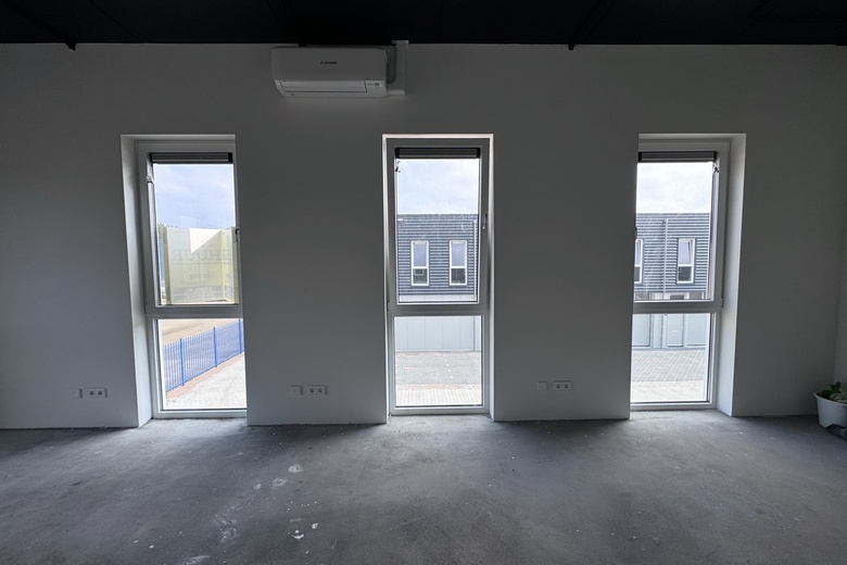 BedrijfsruimteaanPascallaan 22 M<br/> inLelystad BedrijfsruimteaanPascallaan 22 M<br/> inLelystad