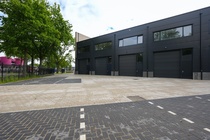 Bekijk foto 3 van Industrielaan 87