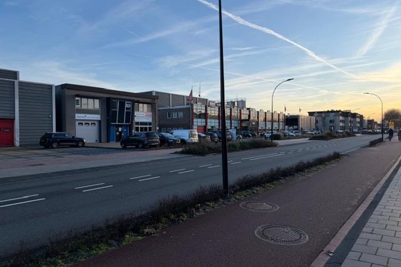 BedrijfsruimteaanJulianaweg 200 a<br/> inVolendam