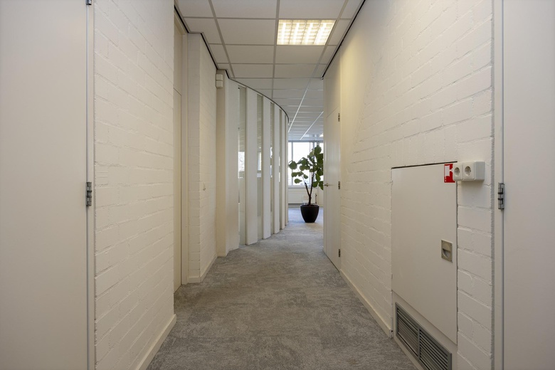 BedrijfsruimteaanIndustrieweg 2<br/> inWaalwijk BedrijfsruimteaanIndustrieweg 2<br/> inWaalwijk