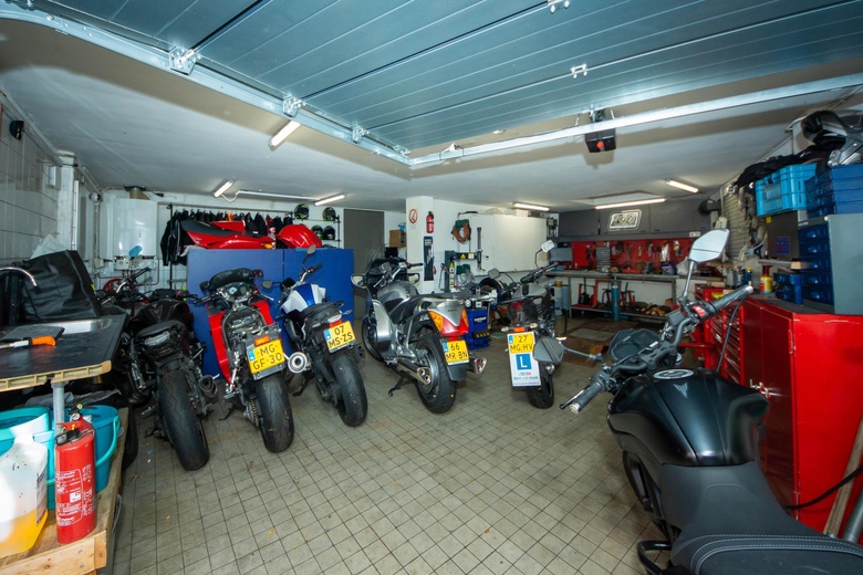 WinkelruimteaanEverard Meysterweg 54 A<br/> inAmersfoort WinkelruimteaanEverard Meysterweg 54 A<br/> inAmersfoort