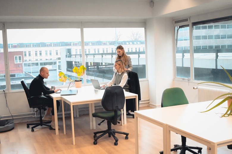 WerkplekaanZomerhofstraat 84<br/> inRotterdam WerkplekaanZomerhofstraat 84<br/> inRotterdam