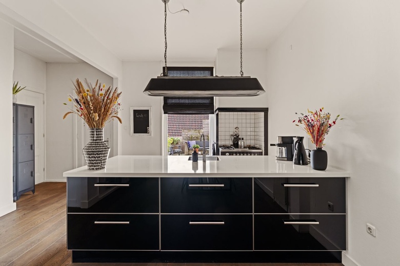 WinkelruimteaanZuidvliet 9<br/> inMaassluis WinkelruimteaanZuidvliet 9<br/> inMaassluis