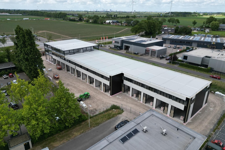 Bekijk foto 1 van Reedijk 8 F 21 Bekijk foto 1 van Reedijk 8 F 21