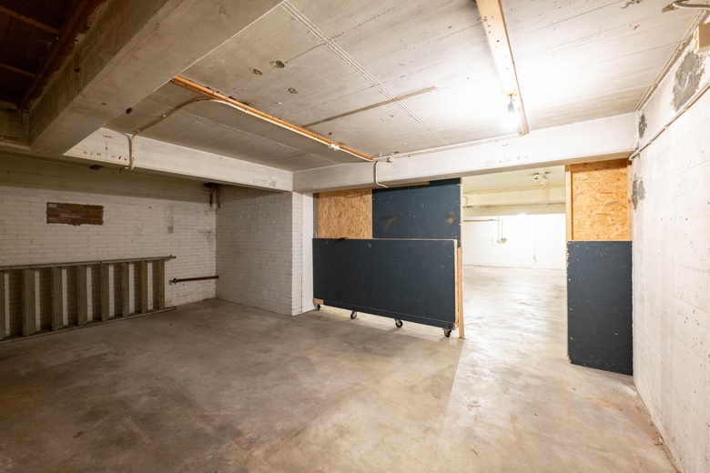 WinkelruimteaanFransenstraat 21<br/> inVlaardingen