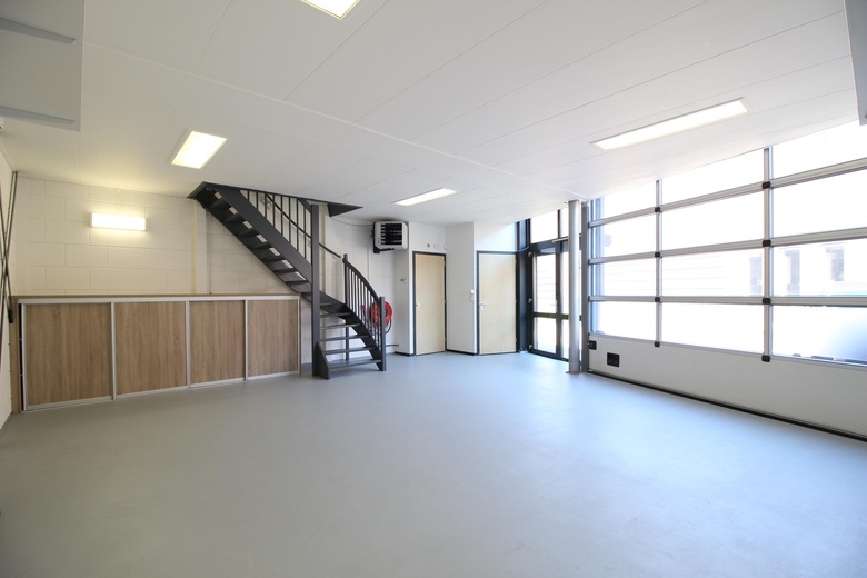 BedrijfsruimteaanDe Veldoven 2 B<br/> inHendrik-Ido-Ambacht BedrijfsruimteaanDe Veldoven 2 B<br/> inHendrik-Ido-Ambacht