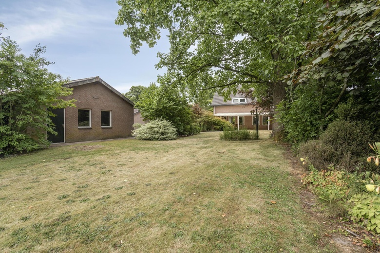 BedrijfsruimteaanEindhovenseweg 27 b<br/> inSon en Breugel