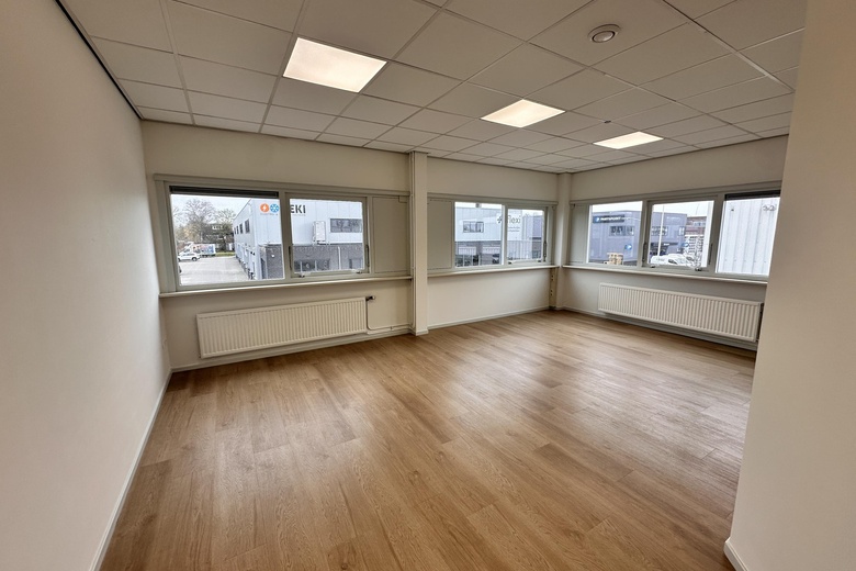 Kantoorruimteaande Oude Veiling 72<br/> inZwaag