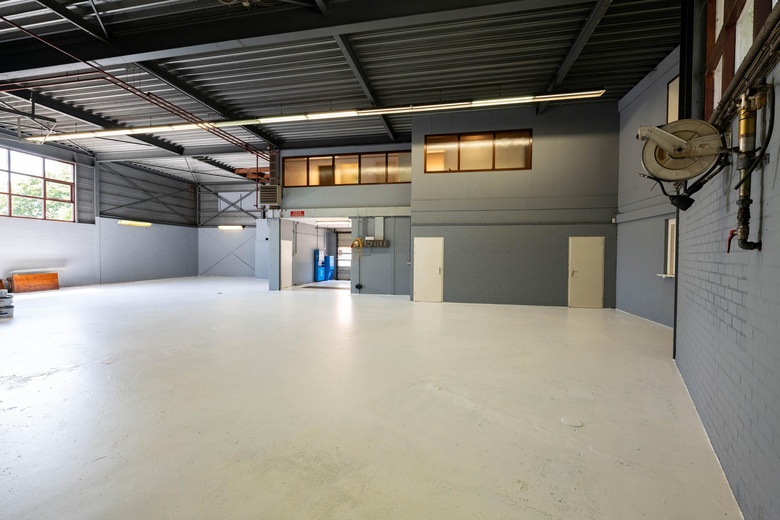 BedrijfsruimteaanRijksstraatweg 109<br/> inHellevoetsluis