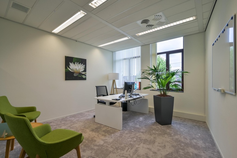 KantoorruimteaanDe Bouw 87 - 89<br/> inHouten KantoorruimteaanDe Bouw 87 - 89<br/> inHouten