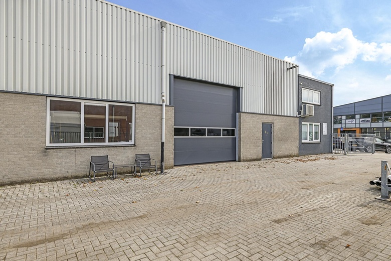 BedrijfsruimteaanNijverheidsweg 1<br/> inHengelo BedrijfsruimteaanNijverheidsweg 1<br/> inHengelo