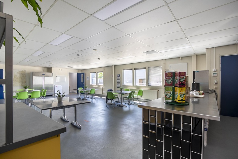 BedrijfsruimteaanIJzersteden 7<br/> inEnschede BedrijfsruimteaanIJzersteden 7<br/> inEnschede
