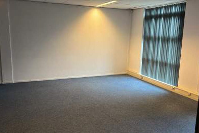 KantoorruimteaanFreddy van Riemsdijkweg 18<br/> inEindhoven KantoorruimteaanFreddy van Riemsdijkweg 18<br/> inEindhoven