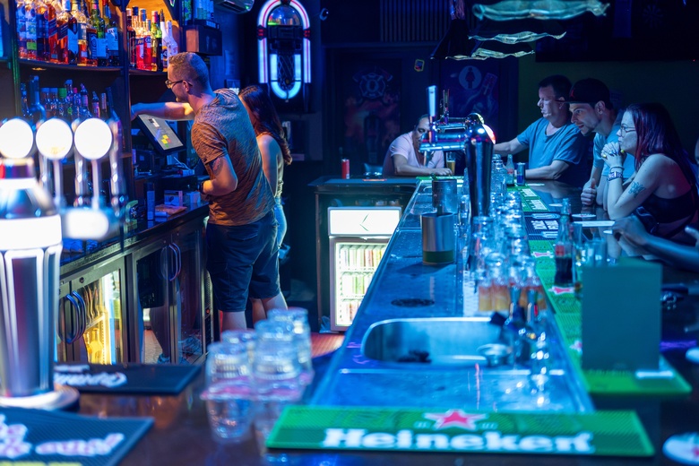 HorecaaanKoningin Julianalaan 16<br/> inUithoorn